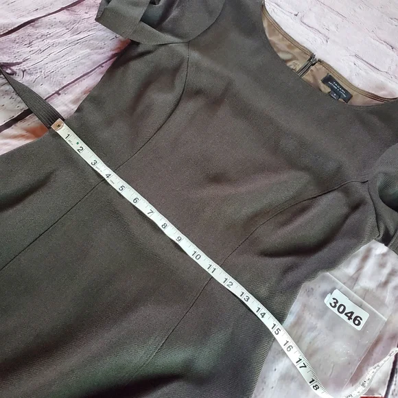 Tahari Arthur S Levine Olive Green Midi Dress Belted Short Sleeves Career Office - Picture 11 of 13